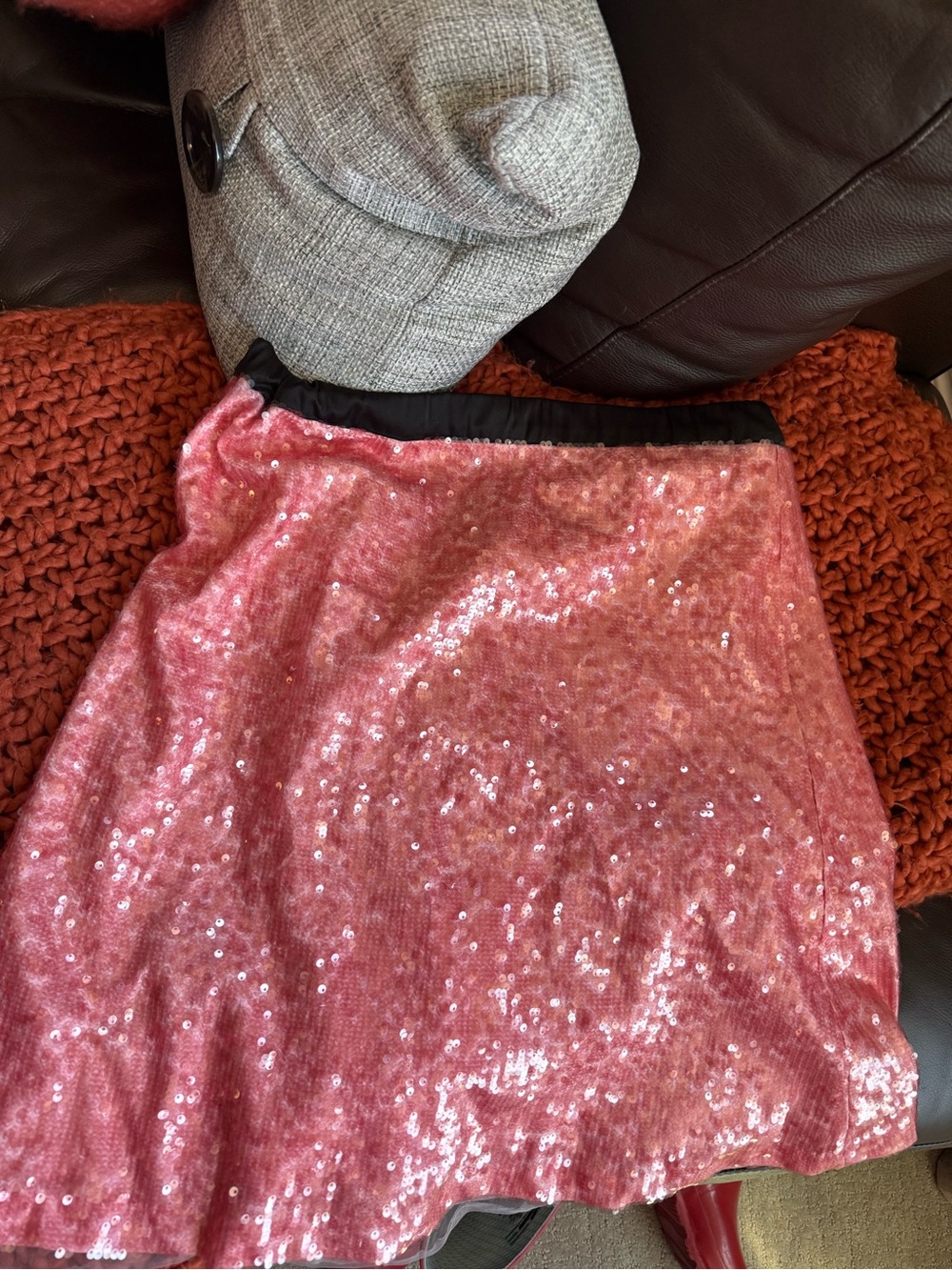 Guizio Pink Sequin Floral Mini Skirt - Picture 3 of 4